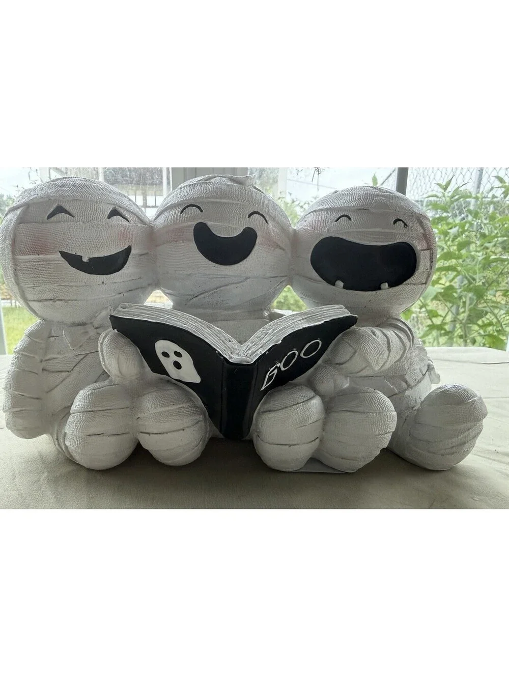 Halloween Cute Mummy Trio Baby Mummies Reading BOO Book Decor